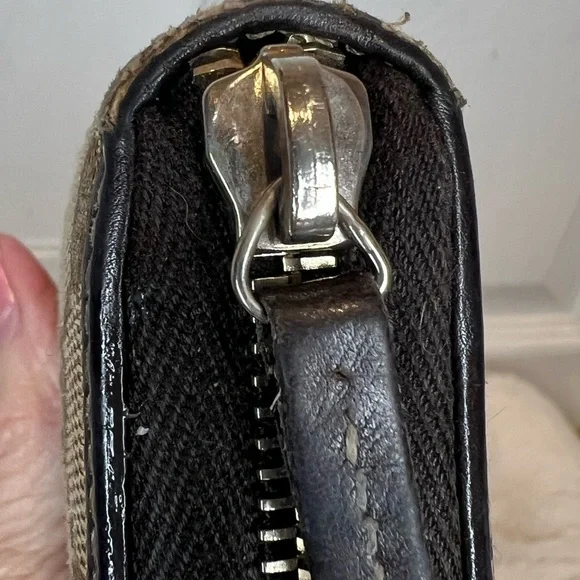 GUCCI GG SHERRY-LINE MAYFAIR WALLET - Picture 13 of 16